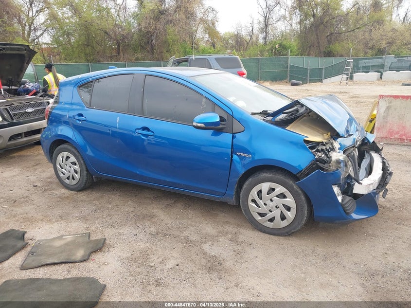 2016 Toyota Prius C Three