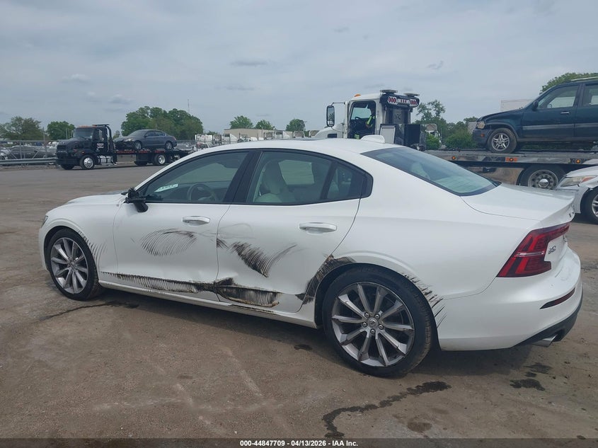 2019 Volvo S60 T5 Momentum VIN: 7JR102FK4KG014861 Lot: 44847709