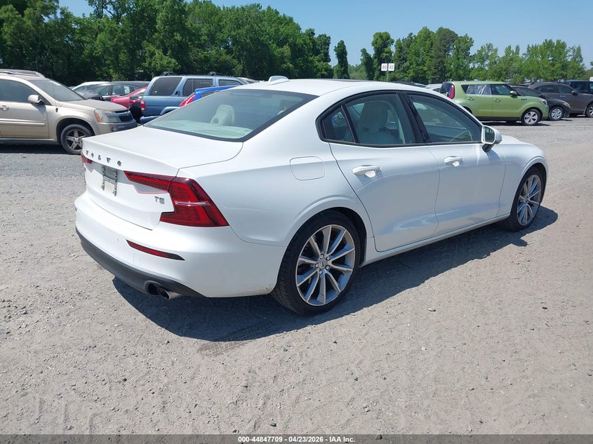 Vin: 7jr102fk4kg014861, lot: 45345017, volvo s60 t5 momentum 20194