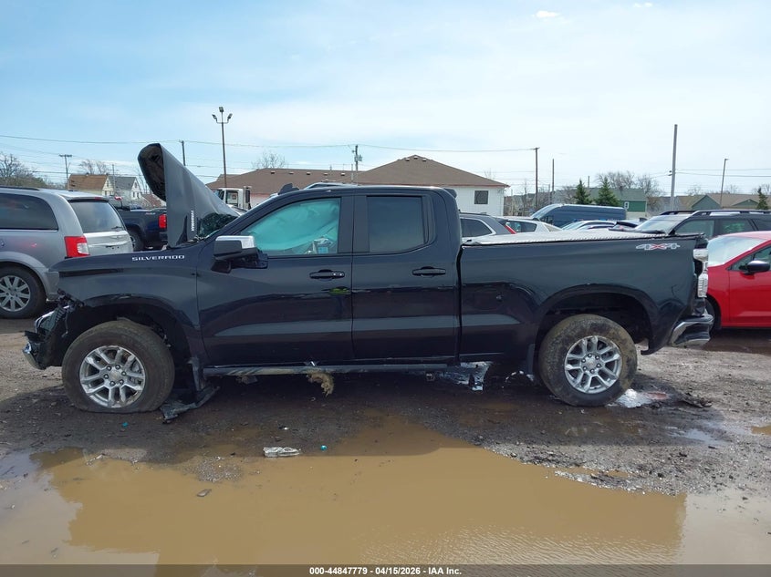 2025 Chevrolet Silverado 1500 4Wd Standard Bed Lt With 2Ft VIN: 1GCRKKEK3SZ165224 Lot: 44847779