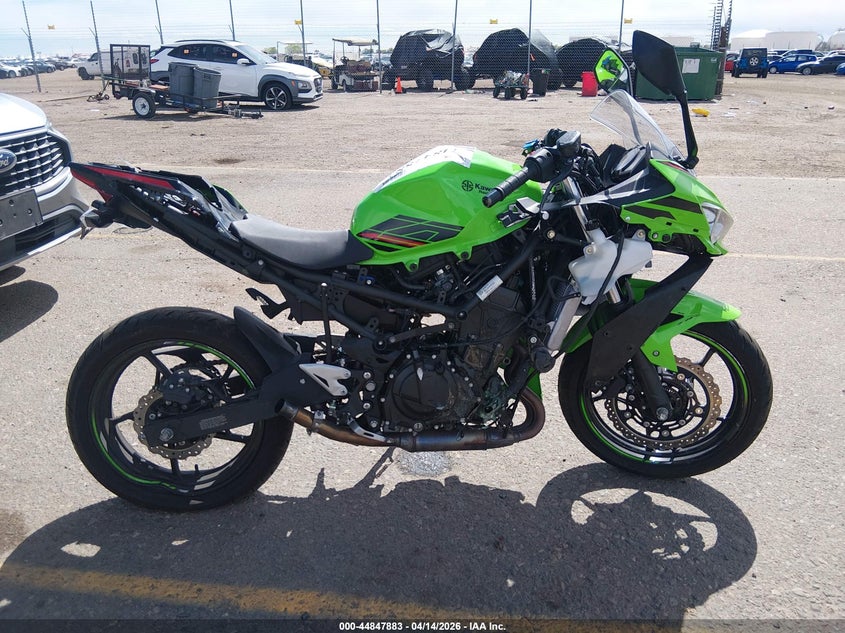 2023 Kawasaki Ex400 VIN: JKAEXKG11PDAS3640 Lot: 44847883