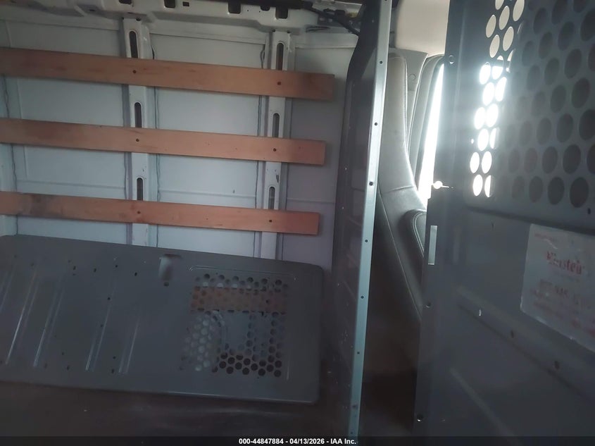 2018 GMC Savana 2500 Work Van VIN: 1GTW7AFG5J1301925 Lot: 44847884