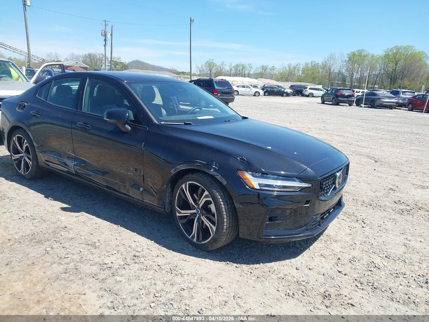 Vin: 7jrl12tlxrg281225, lot: 45345301, volvo s60 b5 plus dark theme 20241