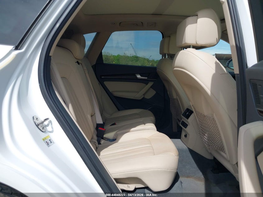 2018 Audi Q5 2.0T Premium/2.0T Tech Premium VIN: WA1BNAFY0J2012324 Lot: 44848223