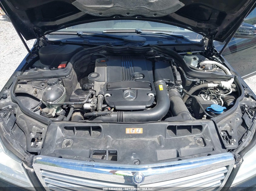 2012 Mercedes-Benz C 250 Luxury VIN: WDDGF4HB0CA636190 Lot: 44848368