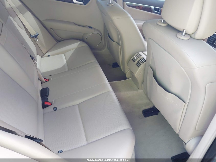 2012 Mercedes-Benz C 250 Luxury VIN: WDDGF4HB0CA636190 Lot: 44848368