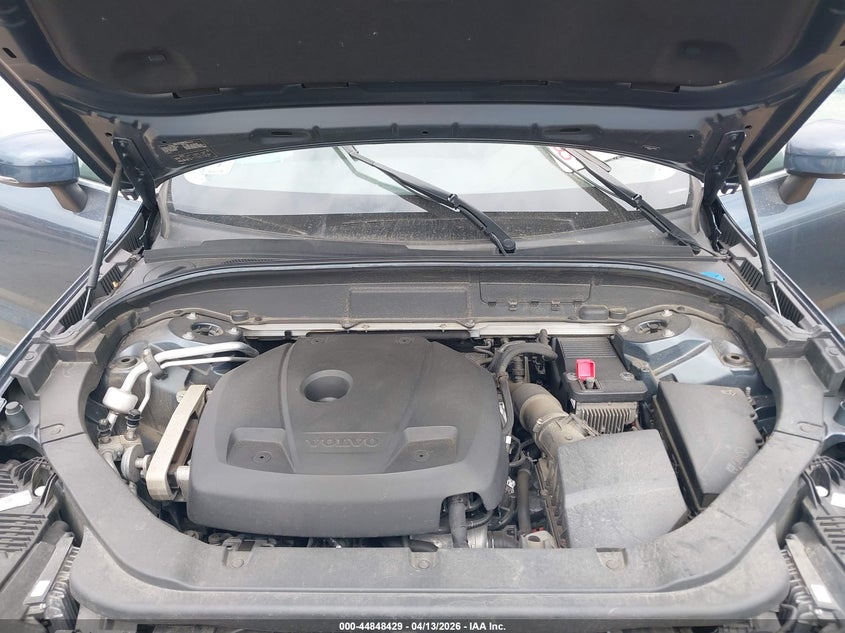 2018 Volvo Xc60 T5 Momentum VIN: YV4102RK5J1064855 Lot: 44848429