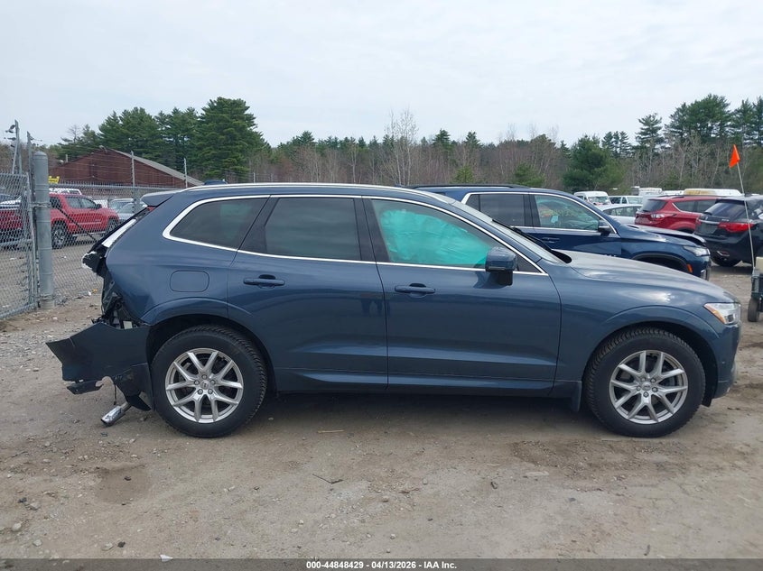 2018 Volvo Xc60 T5 Momentum VIN: YV4102RK5J1064855 Lot: 44848429