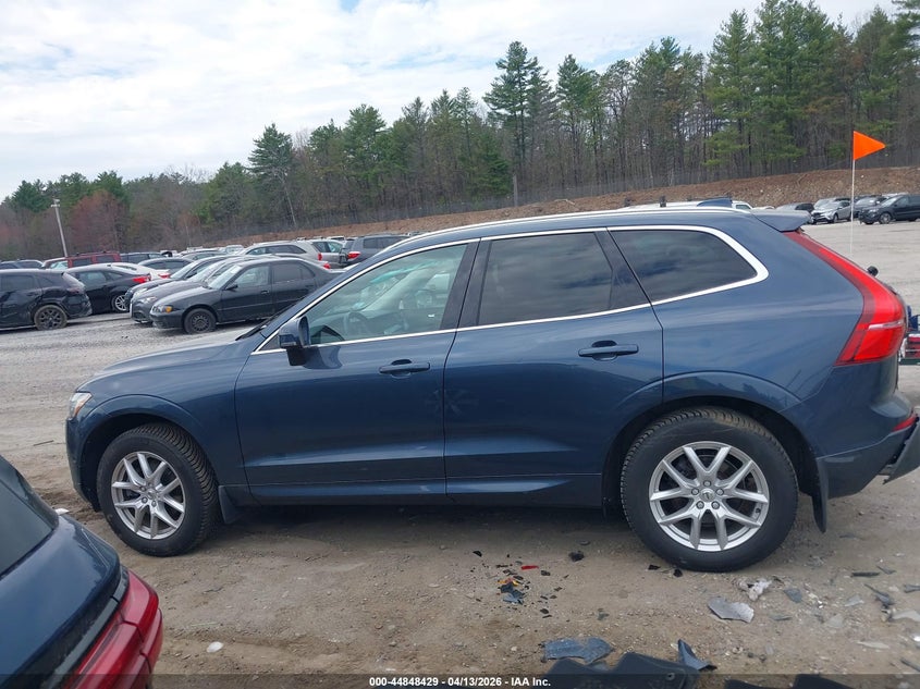 2018 Volvo Xc60 T5 Momentum VIN: YV4102RK5J1064855 Lot: 44848429