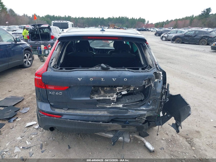 2018 Volvo Xc60 T5 Momentum VIN: YV4102RK5J1064855 Lot: 44848429