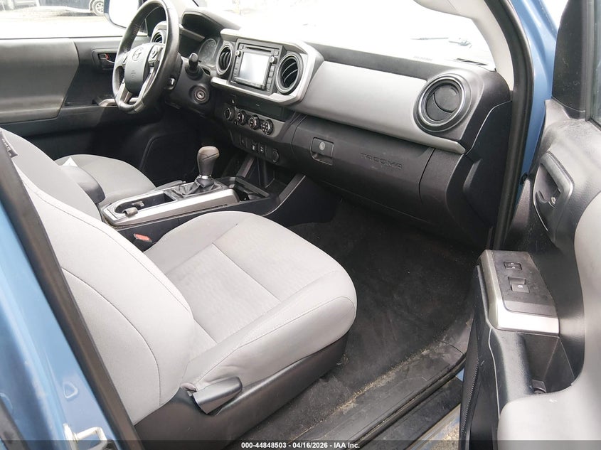 VIN 3TMDZ5BN3KM067074 2019 TOYOTA TACOMA SR5 V6