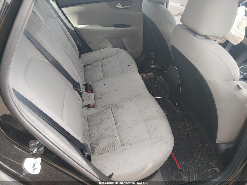 2021 Kia Forte Lxs VIN: 3KPF24AD7ME373031 Lot: 44848520