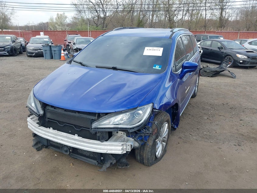 2019 Chrysler Pacifica 3.6 Touring L blue Lot 111044848551 Vin 2C4RC1BG9KR570120