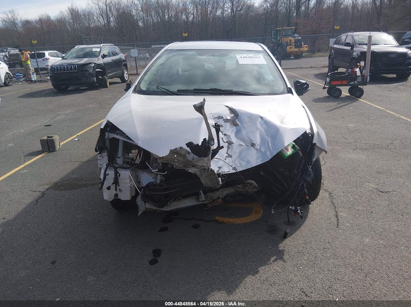 2016 Toyota Corolla Le VIN: 2T1BURHE1GC560207 Lot: 44848564