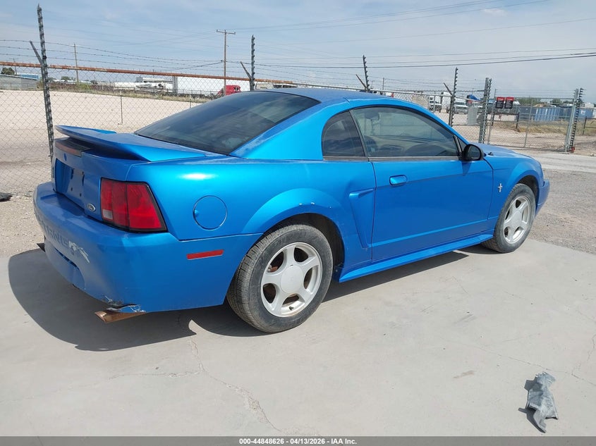2000 Ford Mustang