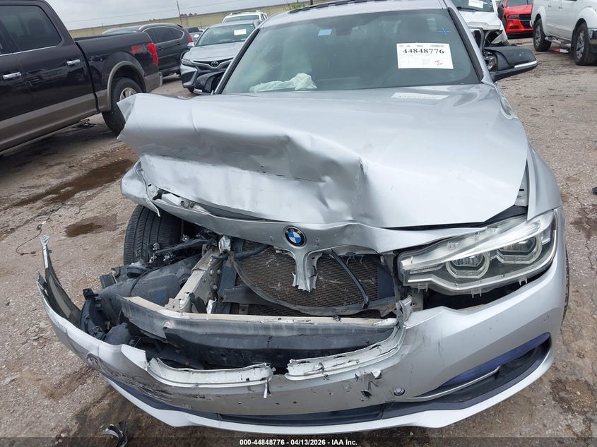2017 BMW 3er 2.0 330I silver Lot 111044848776 Vin WBA8B9G57HNU50744