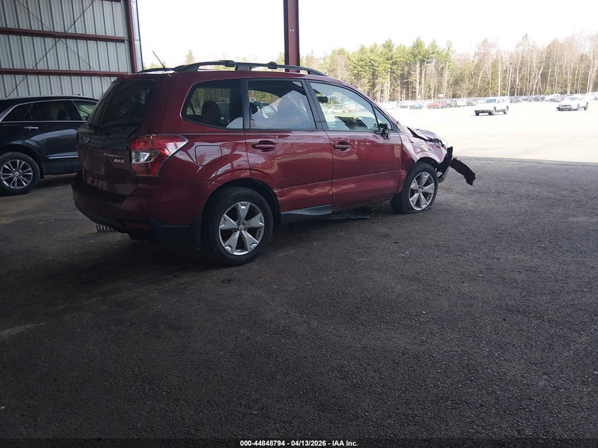 JF2SJAFC8FH801249 2015 Subaru Forester 2.5 2.5I Premium red