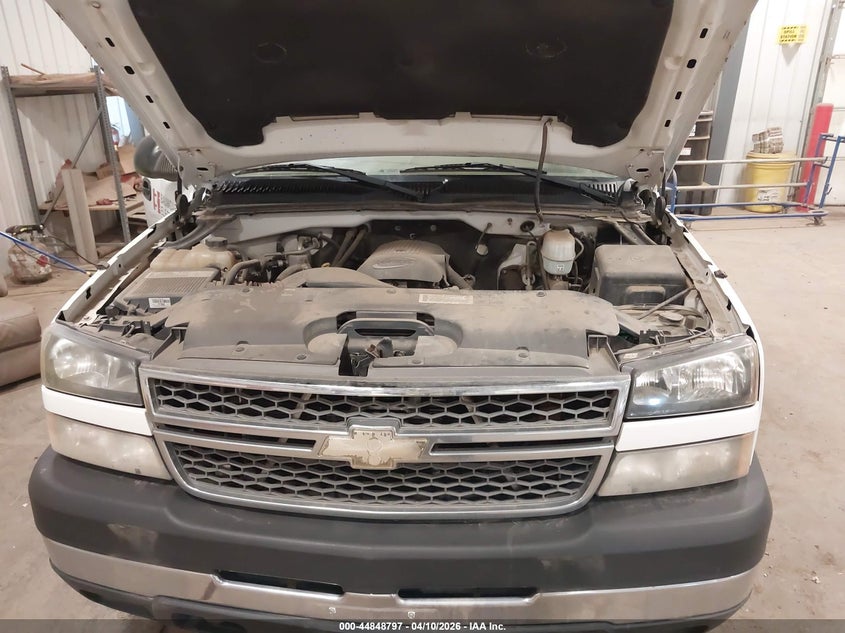 2005 CHEVROLET SILVERADO TRUCK 6.0L V-8 300HP