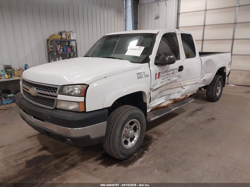 2005 CHEVROLET SILVERADO TRUCK 6.0L V-8 300HP