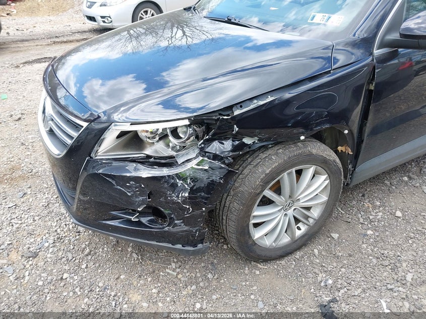 2011 Volkswagen Tiguan Sel VIN: WVGBV7AX2BW504401 Lot: 44848801