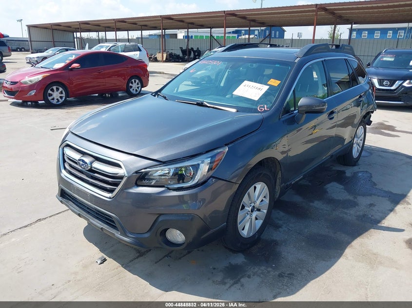 2019 SUBARU OUTBACK auction photo 2
