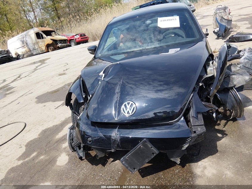 2016 Volkswagen Beetle 1.8T Classic VIN: 3VWF17AT2GM639039 Lot: 44848893