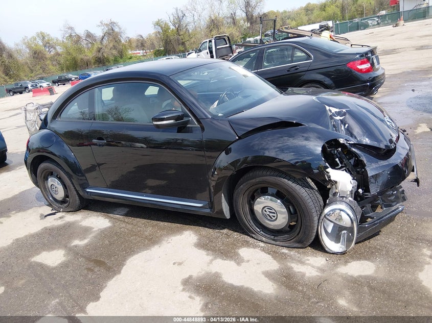 2016 Volkswagen Beetle 1.8T Classic VIN: 3VWF17AT2GM639039 Lot: 44848893