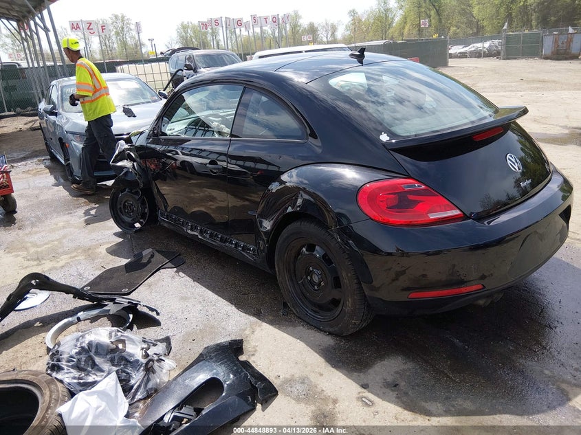 2016 Volkswagen Beetle 1.8T Classic VIN: 3VWF17AT2GM639039 Lot: 44848893