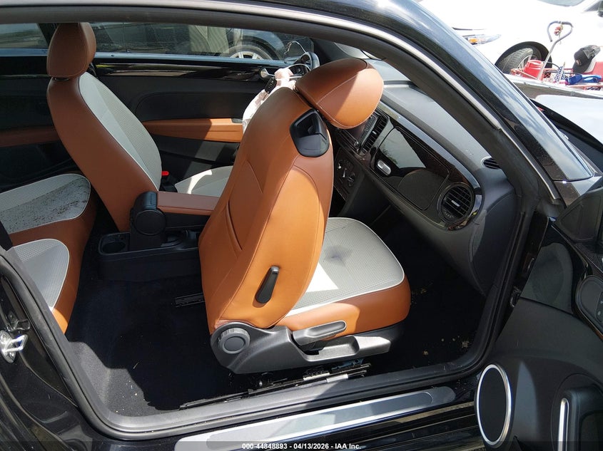 2016 Volkswagen Beetle 1.8T Classic VIN: 3VWF17AT2GM639039 Lot: 44848893