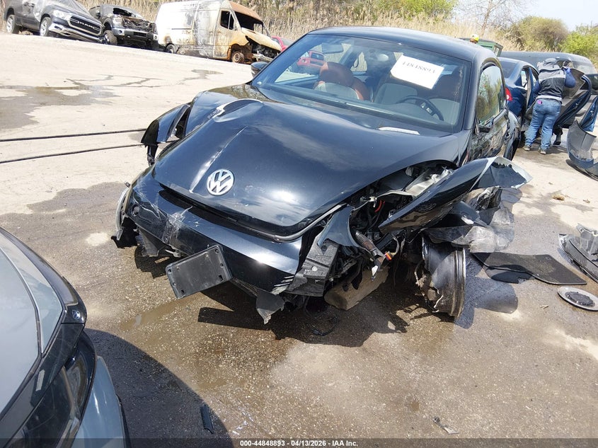 2016 Volkswagen Beetle 1.8T Classic VIN: 3VWF17AT2GM639039 Lot: 44848893