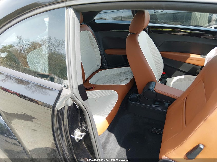 2016 Volkswagen Beetle 1.8T Classic VIN: 3VWF17AT2GM639039 Lot: 44848893