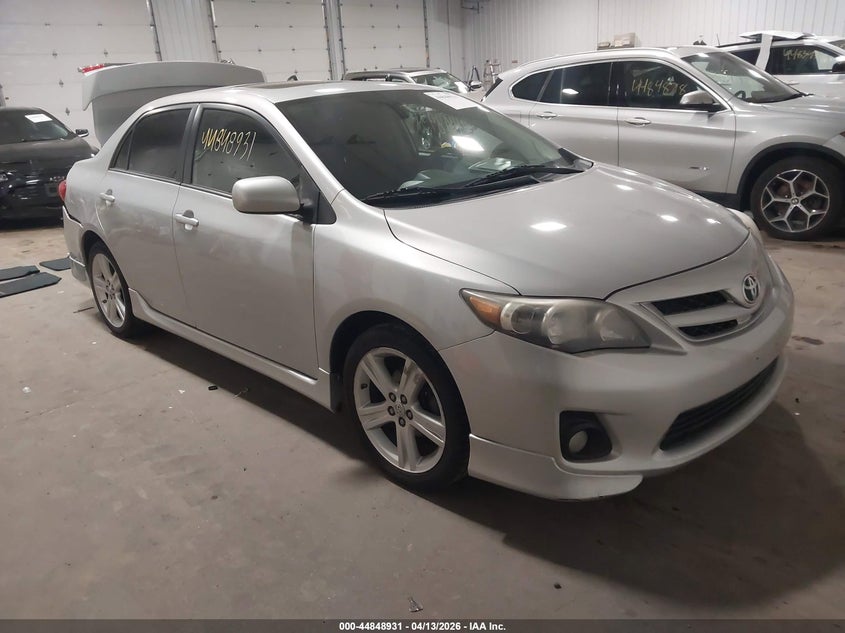 2013 Toyota Corolla 1.8 S silver Lot 111044848931 Vin 2T1BU4EE8DC107740