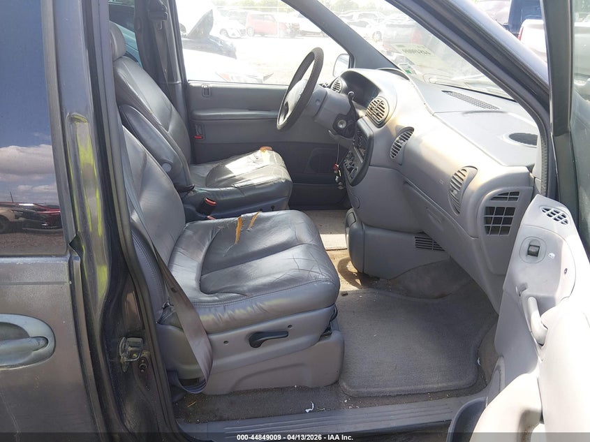 2000 Dodge Grand Caravan Le