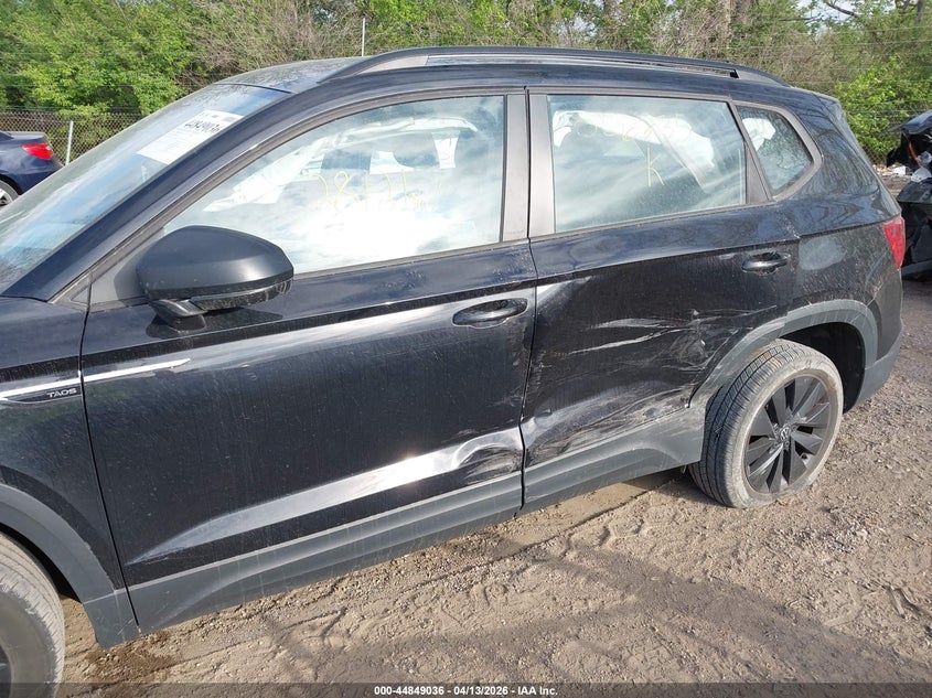 2022 Volkswagen Taos 1.5T S VIN: 3VVDX7B25NM056235 Lot: 44849036