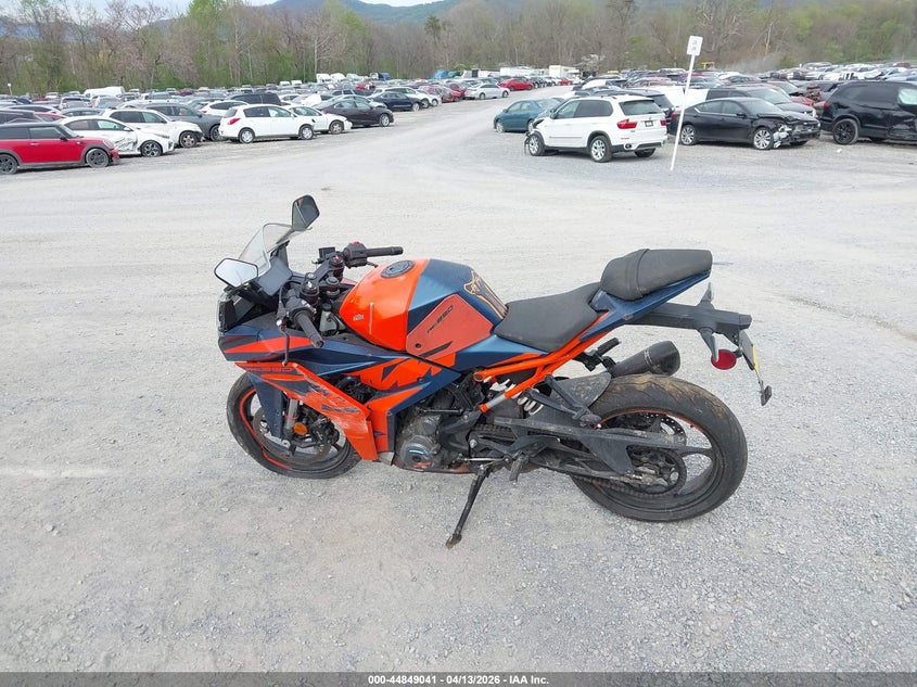 2022 Ktm 390 Rc VIN: MD2JYJ402NC214212 Lot: 44849041