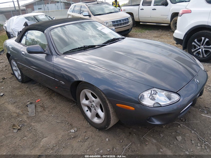 2000 Jaguar Xk8