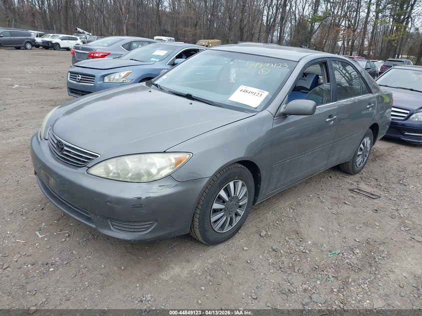 2005 Toyota Camry Le