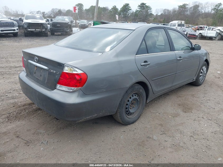 2005 Toyota Camry Le