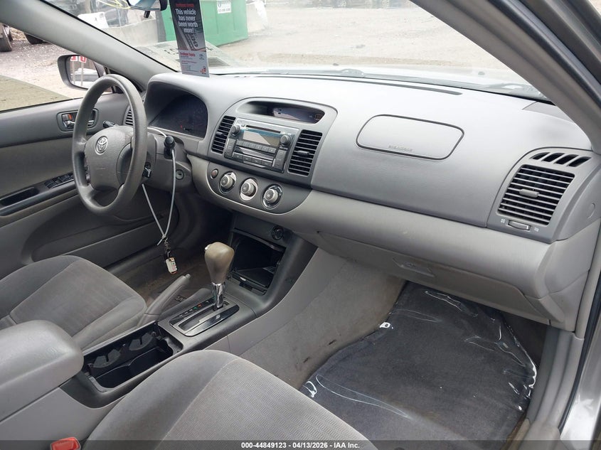 2005 Toyota Camry Le