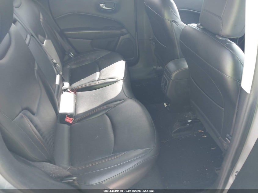 2019 JEEP COMPASS LIMITED FWD · Фото 8