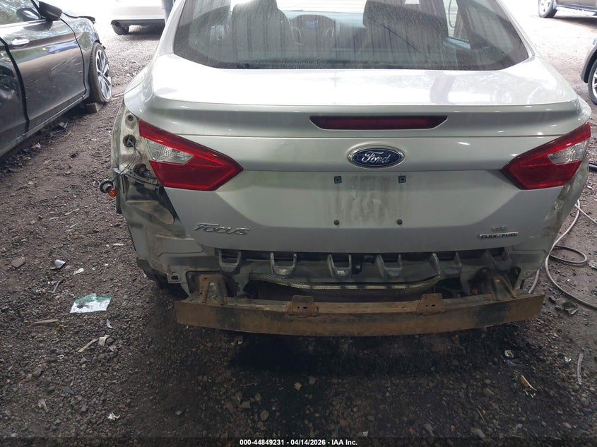 2014 Ford Focus 2.0 Se silver Lot 111044849231 Vin 1FADP3F27EL282771
