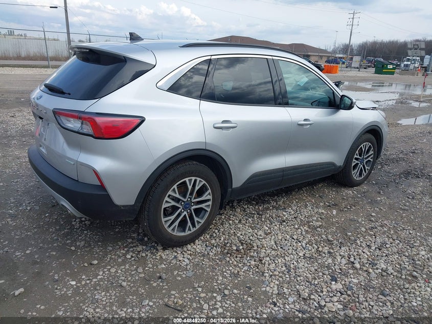 2020 Ford Escape Sel