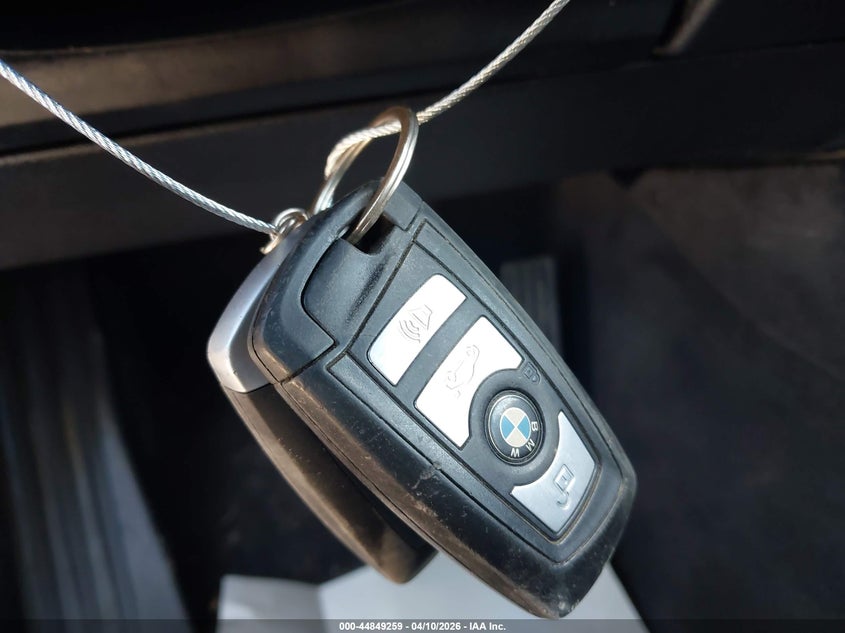 2012 BMW 528I XDRIVE · Фото 11
