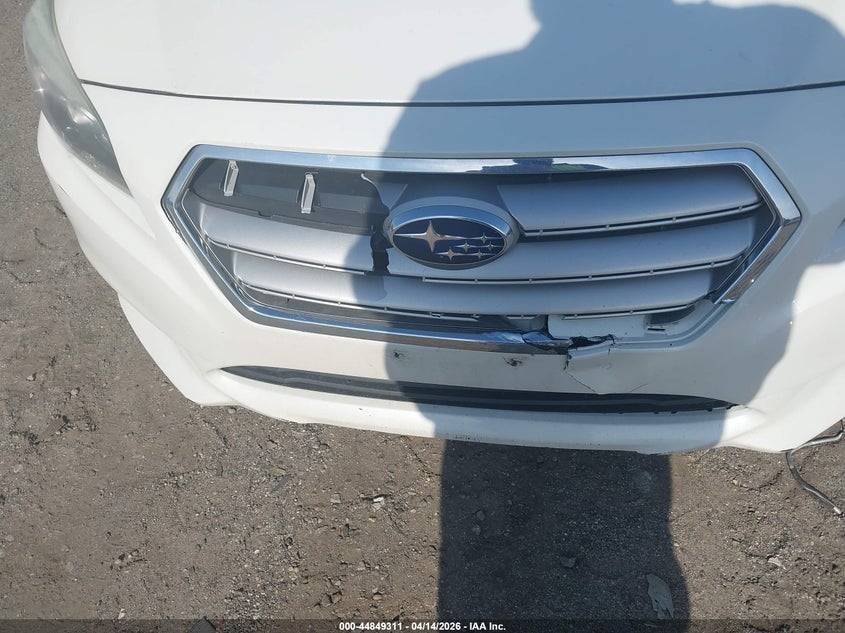 2015 Subaru Legacy 2.5I Premium VIN: 4S3BNBC62F3039993 Lot: 44849311