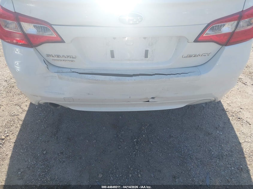 2015 Subaru Legacy 2.5I Premium VIN: 4S3BNBC62F3039993 Lot: 44849311