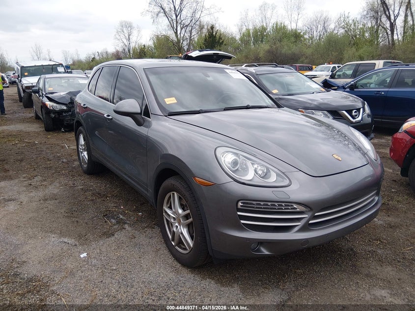 2014 Porsche Cayenne Platinum Edition