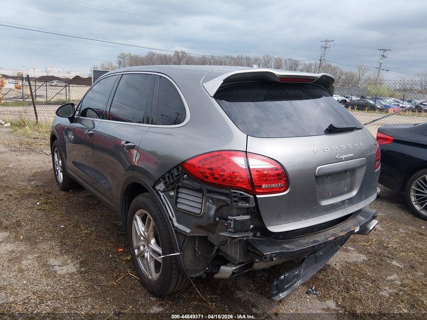 2014 Porsche Cayenne Platinum Edition