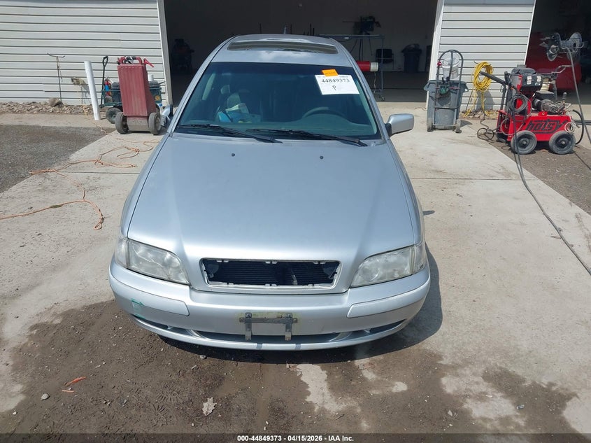 2004 Volvo V40 A/Lse VIN: YV1VW27574F027629 Lot: 44849373