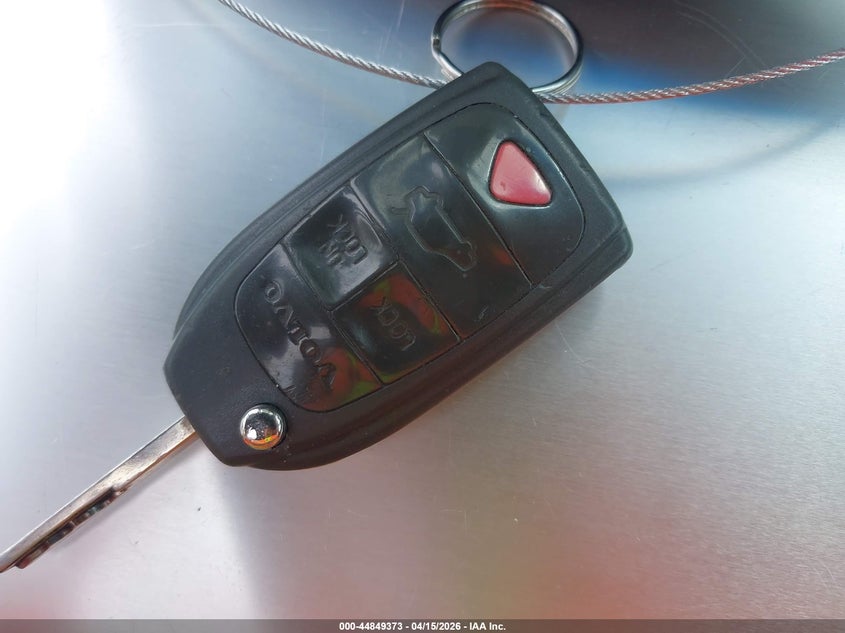 2004 Volvo V40 A/Lse VIN: YV1VW27574F027629 Lot: 44849373