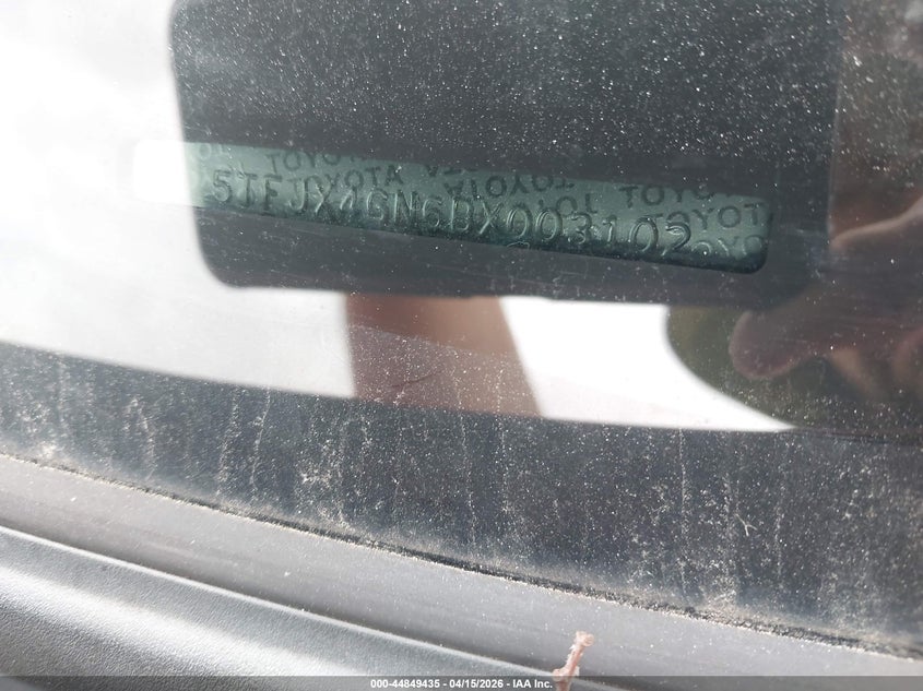 2011 Toyota Tacoma Prerunner VIN: 5TFJX4GN6BX003102 Lot: 44849435